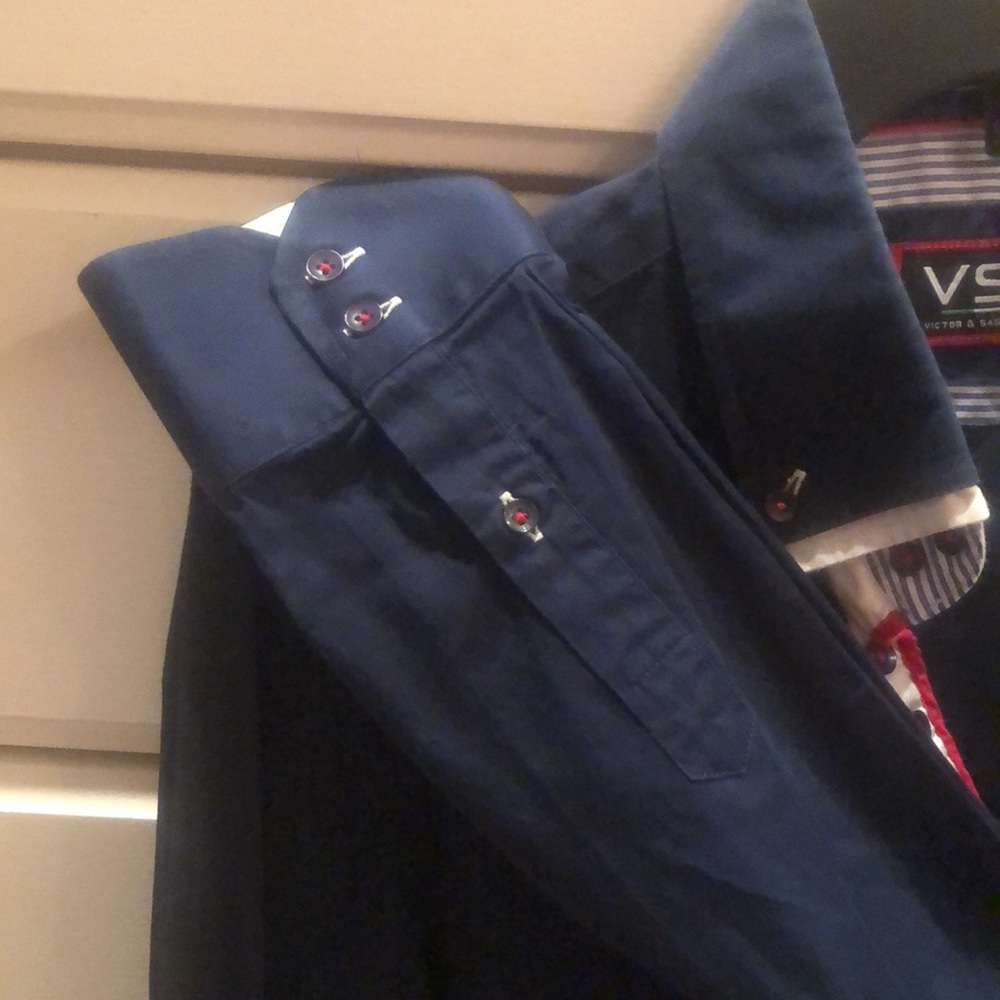 Shirt - Picture 3 of 5